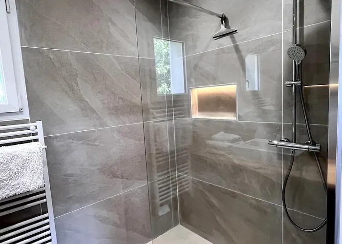 شقة Provencal Aramon